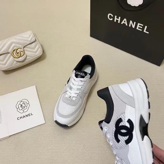 Woman shoes